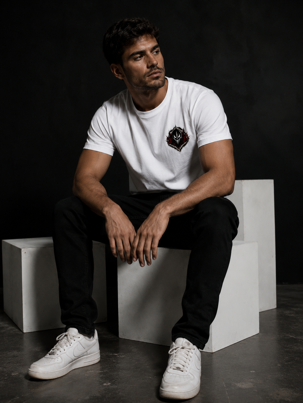 THE CREST– Unisex Classic Tee